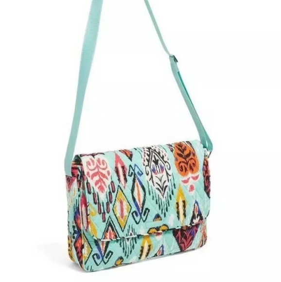 vera bradley essential messenger bag